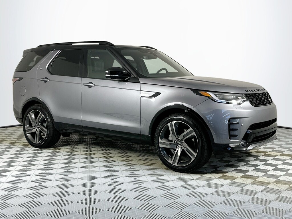Used 2026 Land Rover Discovery Dynamic SE SUV