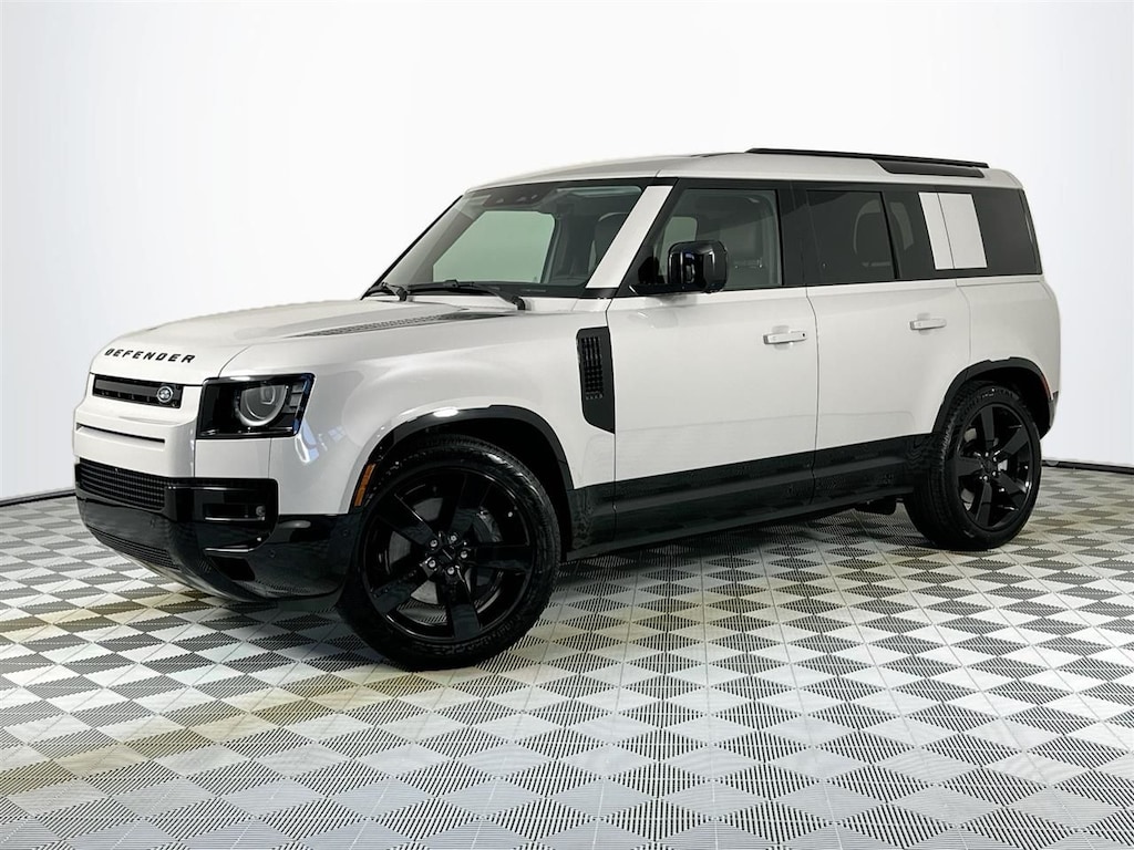 Used 2026 Land Rover Defender 110 X-Dynamic SE SUV