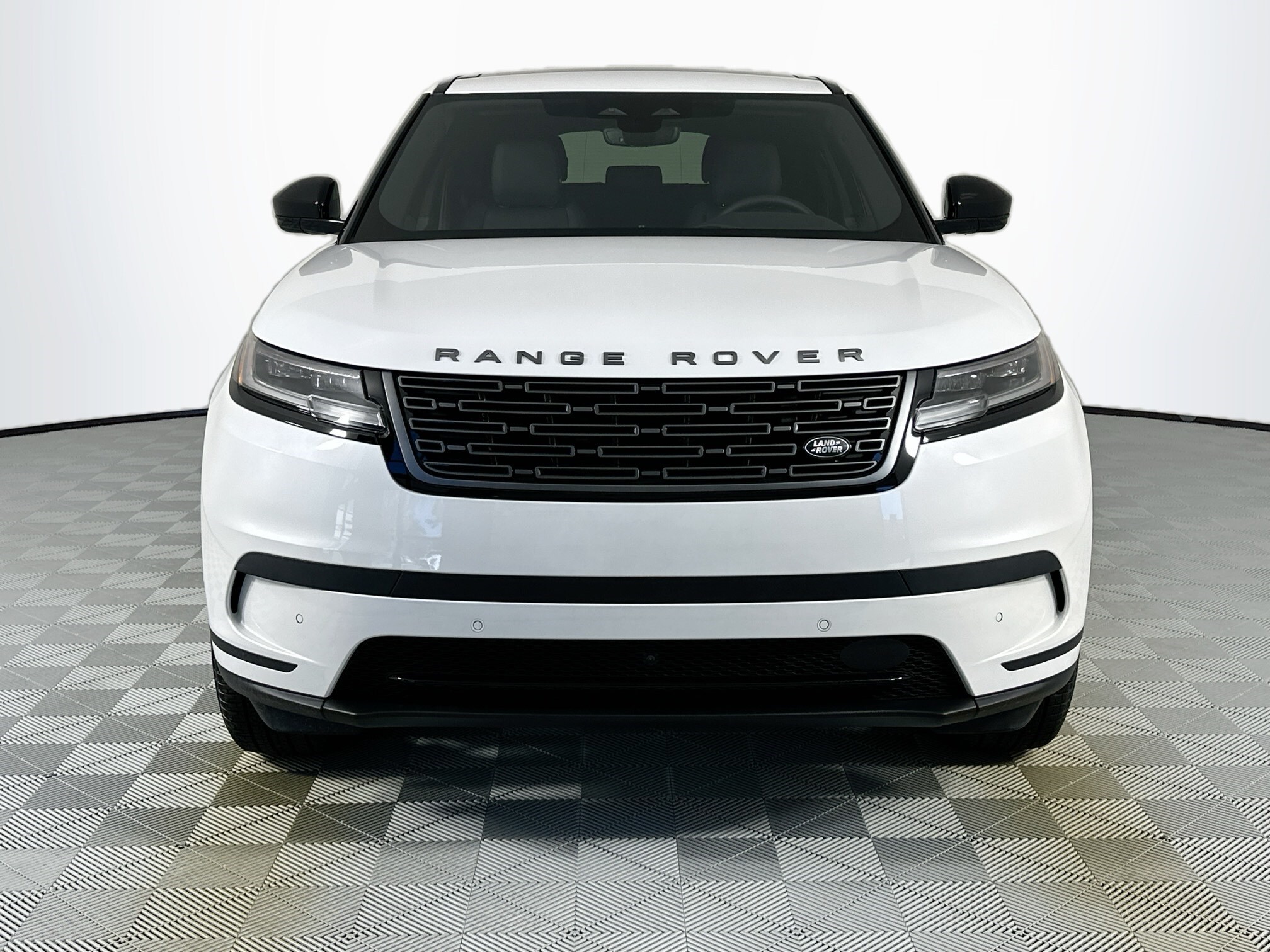 2026 Land Rover Range Rover Velar S photo 2
