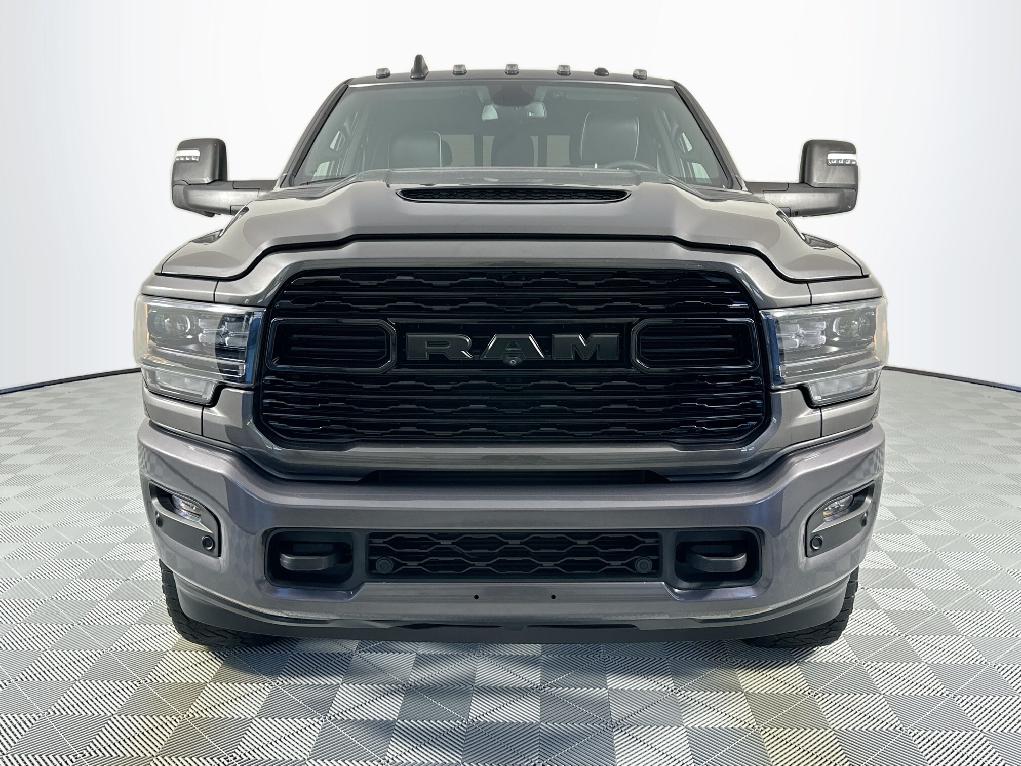 2023 Ram 3500 Limited photo 2