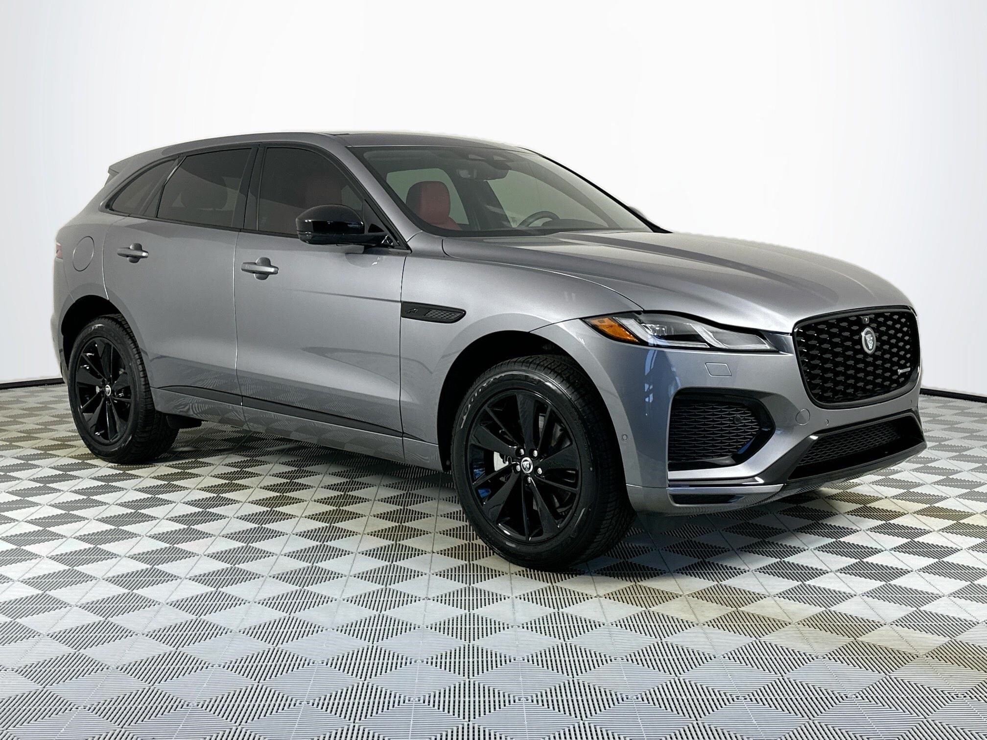 2025 Jaguar F-PACE P250 R-Dynamic S photo 3