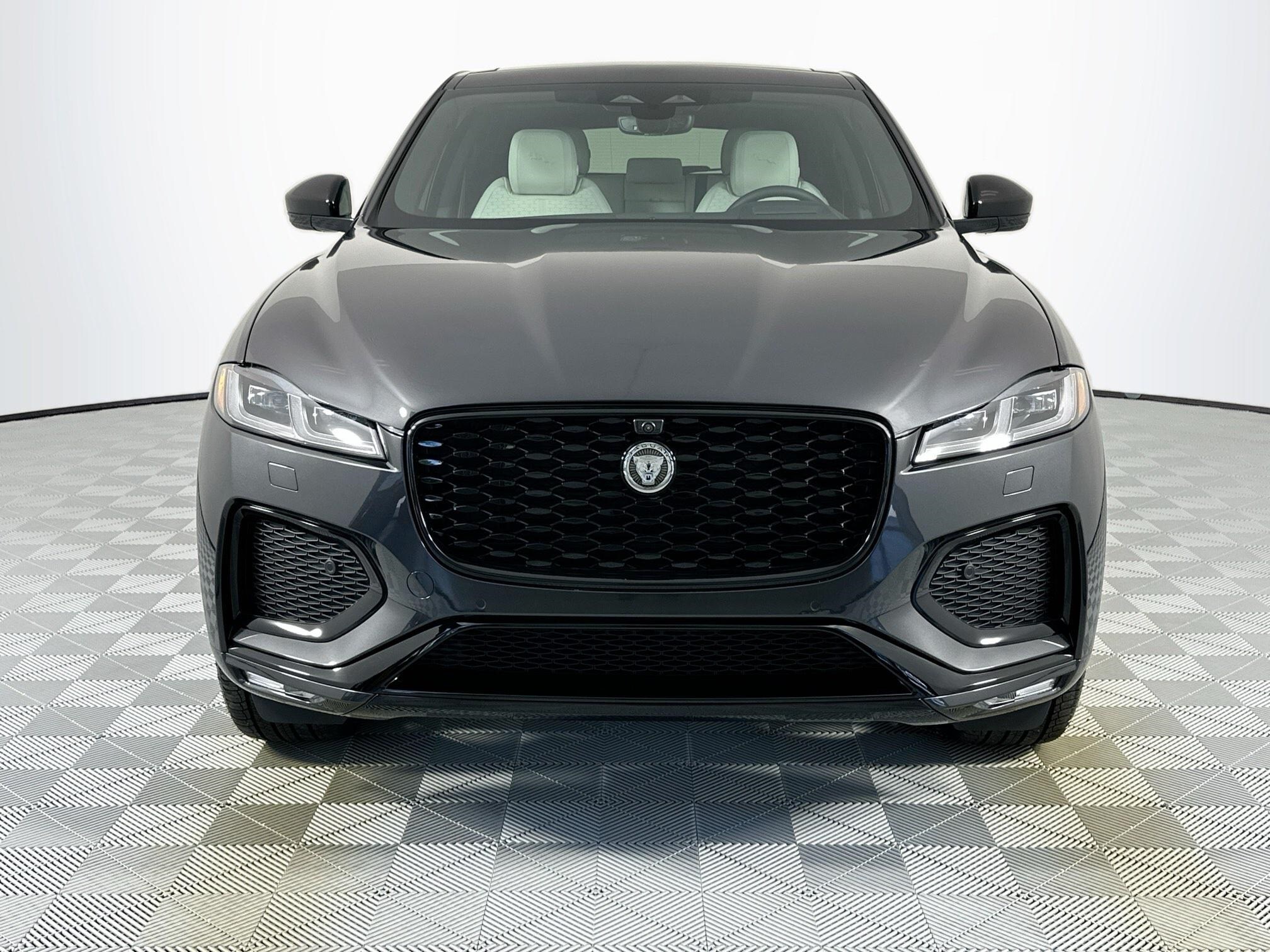 2026 Jaguar F-PACE P250 R-Dynamic S photo 2