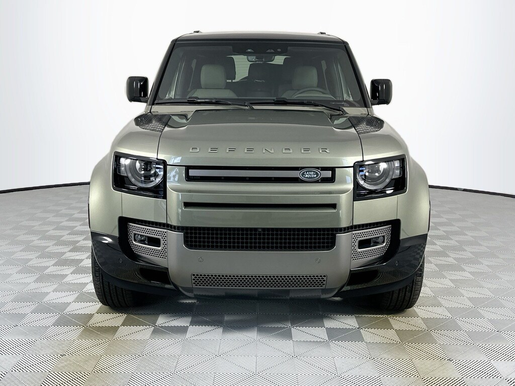 Used 2025 Land Rover Defender 90 X-Dynamic SE SUV