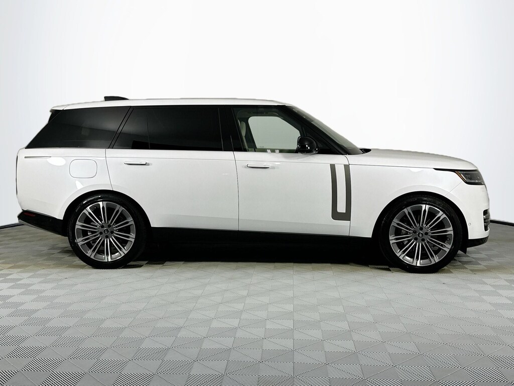 Used 2025 Land Rover Range Rover SE LWB SUV