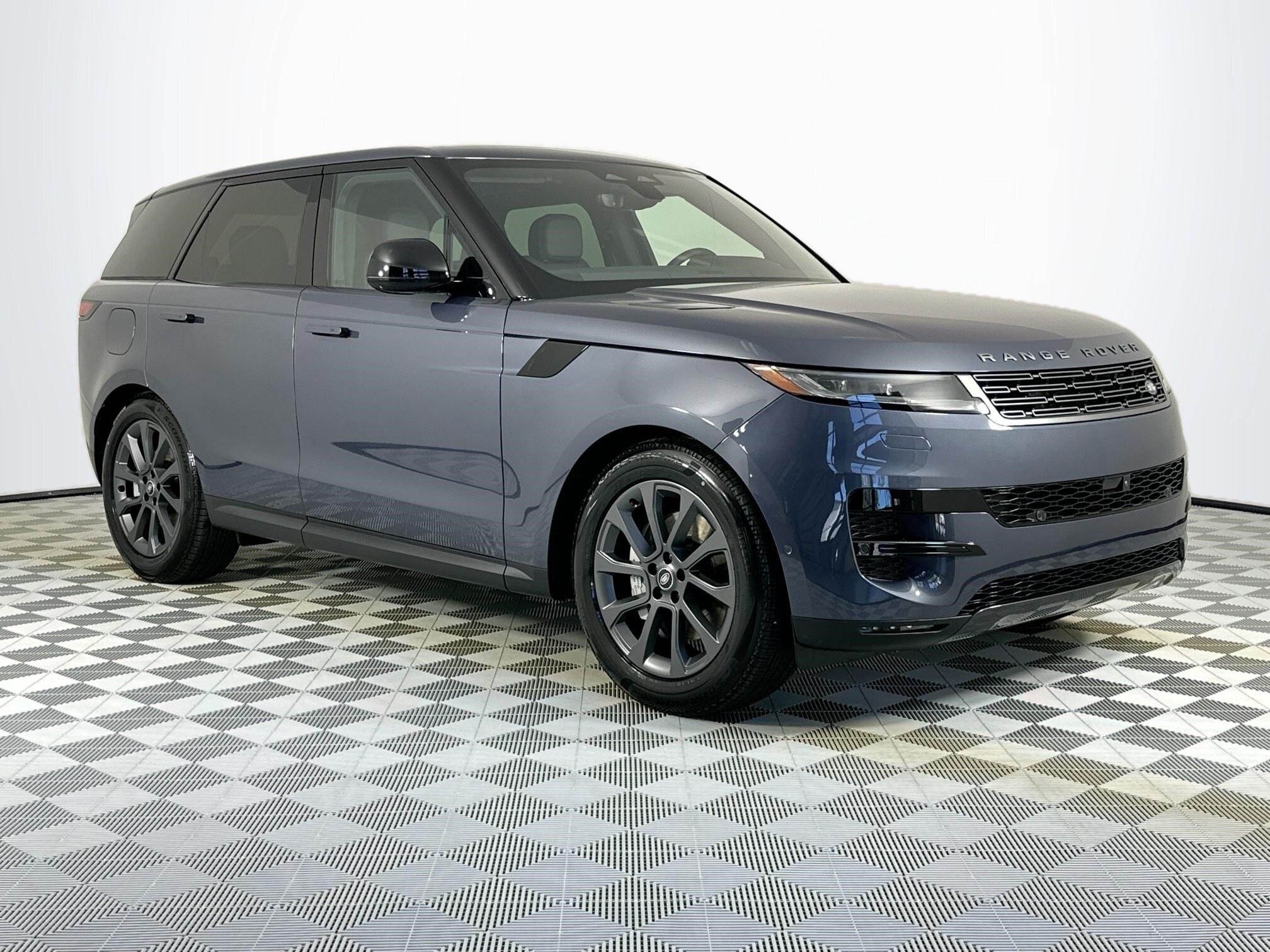 2025 Land Rover Range Rover Sport P360 S photo 3