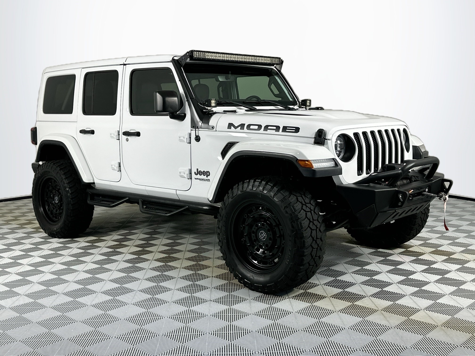 2018 Jeep Wrangler Unlimited Sahara photo 3