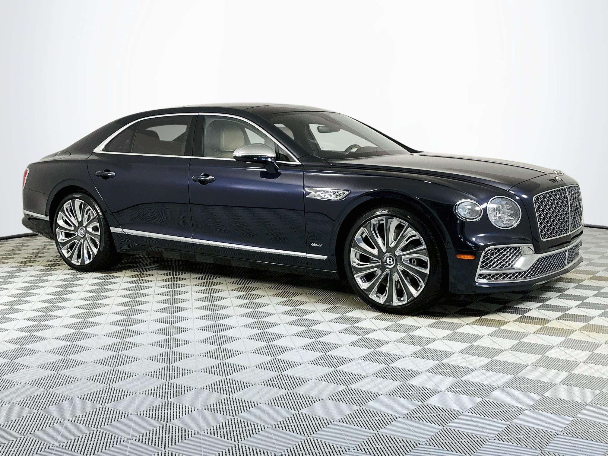  Bentley Flying Spur Hybrid