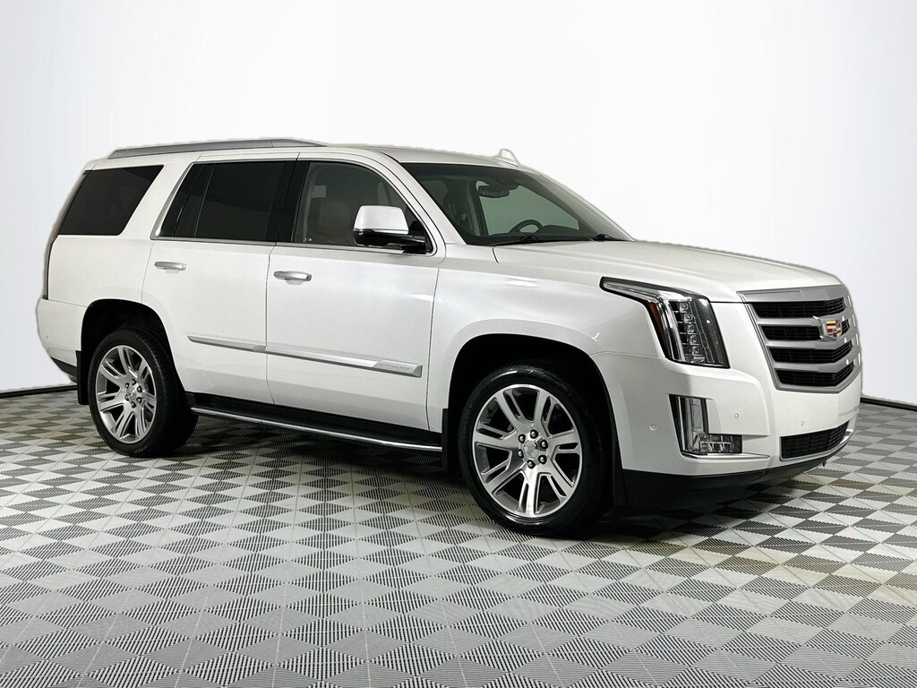 Used 2019 Cadillac Escalade Luxury SUV