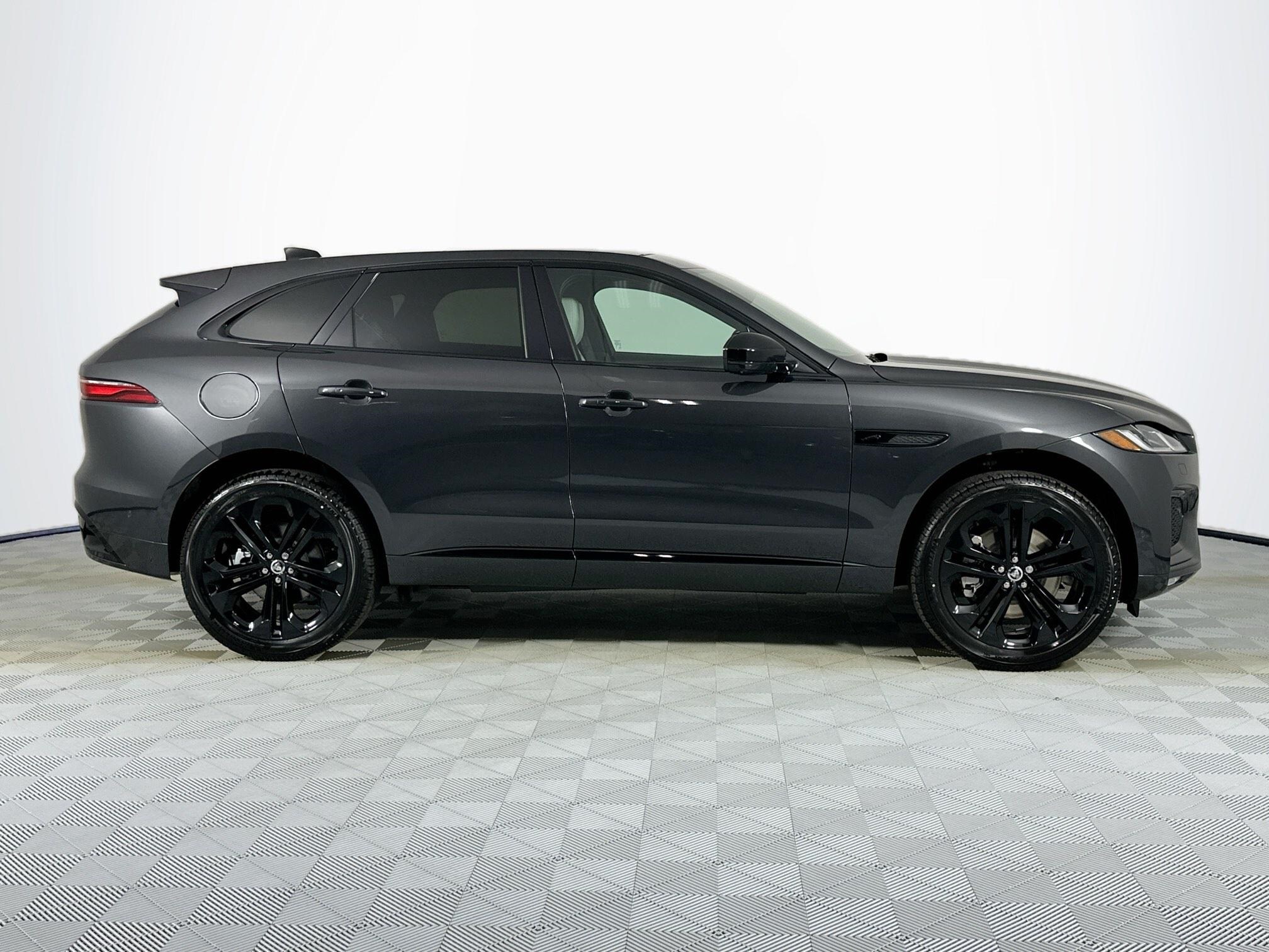 2026 Jaguar F-PACE P250 R-Dynamic S photo 4