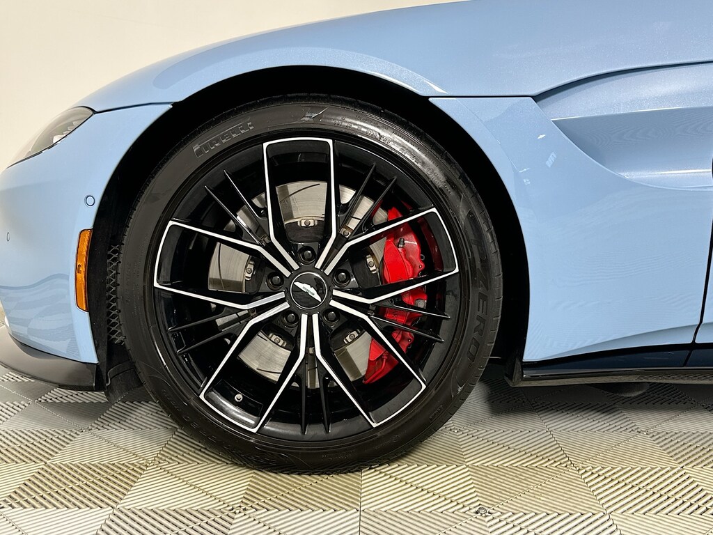 Used 2022 Aston Martin Vantage Roadster Convertible