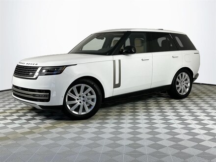 2025 Land Rover Range Rover Plug-In Hybrid SE SUV
