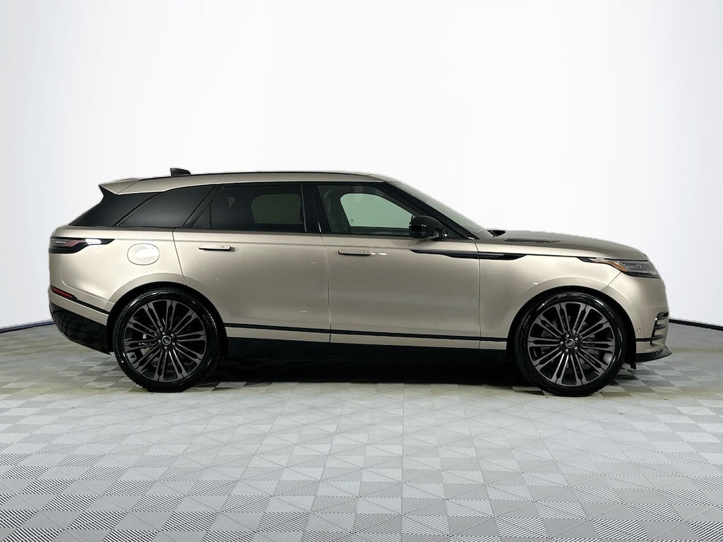 Used 2026 Land Rover Range Rover Velar Dynamic SE SUV