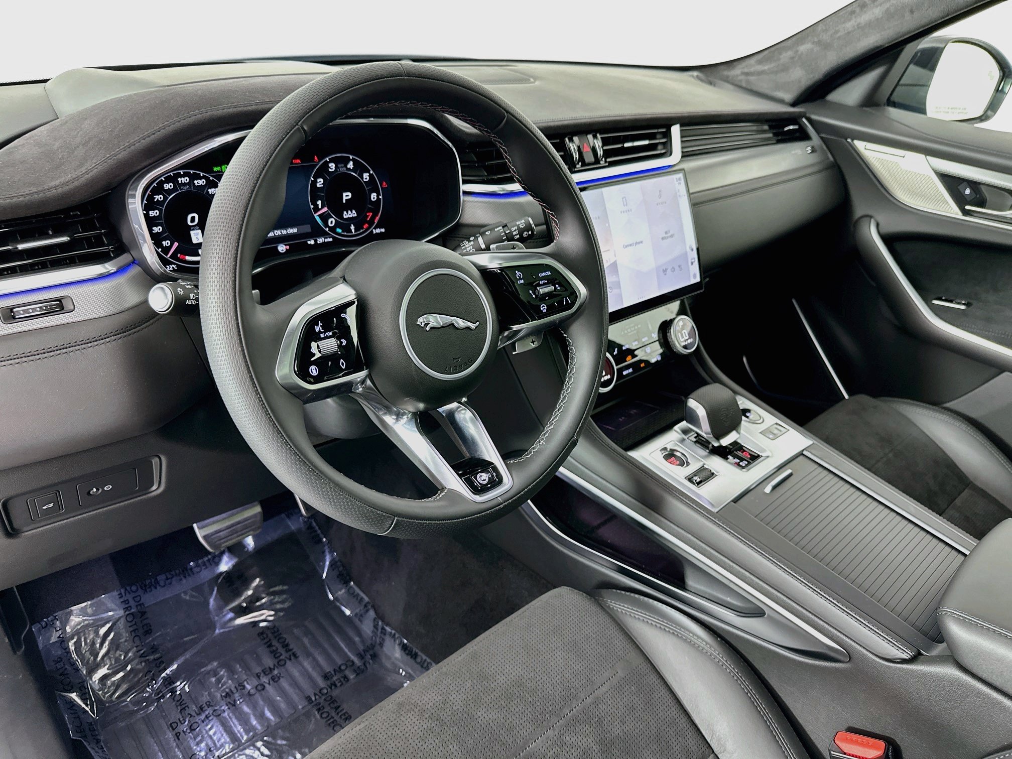 2026 Jaguar F-Pace SVR - Photo 10