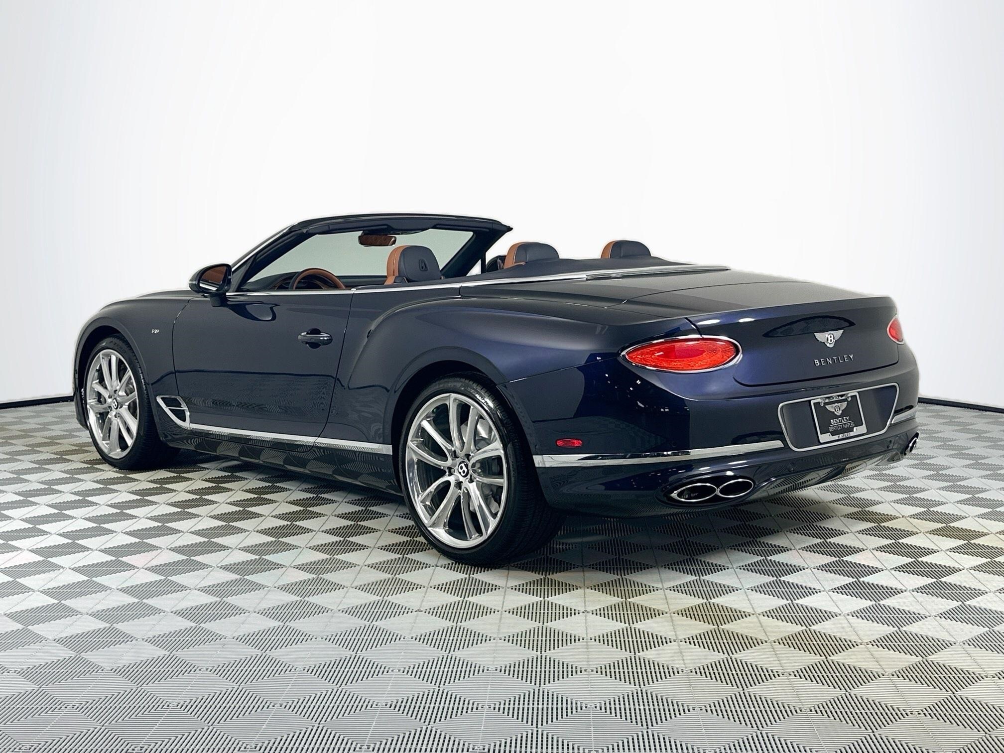 2022 Bentley Continental GTC V8 photo 3