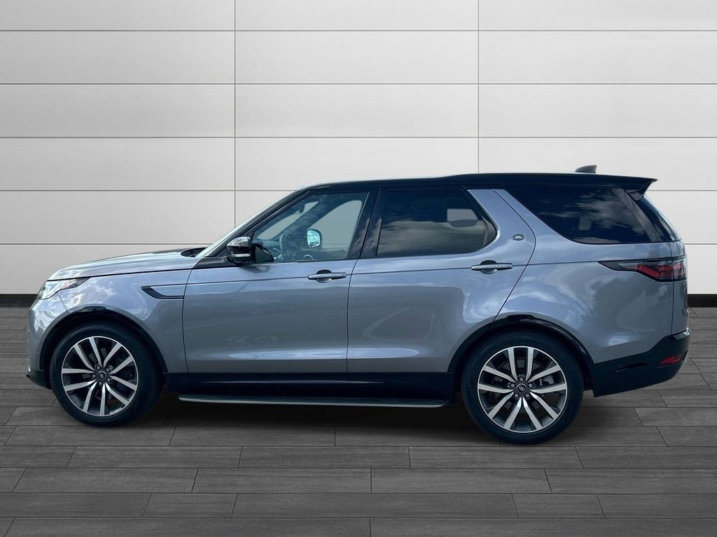 Certified 2024 Land Rover Discovery Dynamic SE SUV