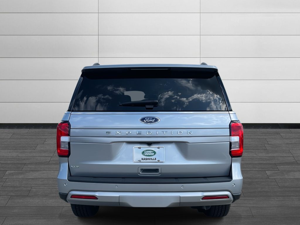2023 Ford Expedition XLT photo 4