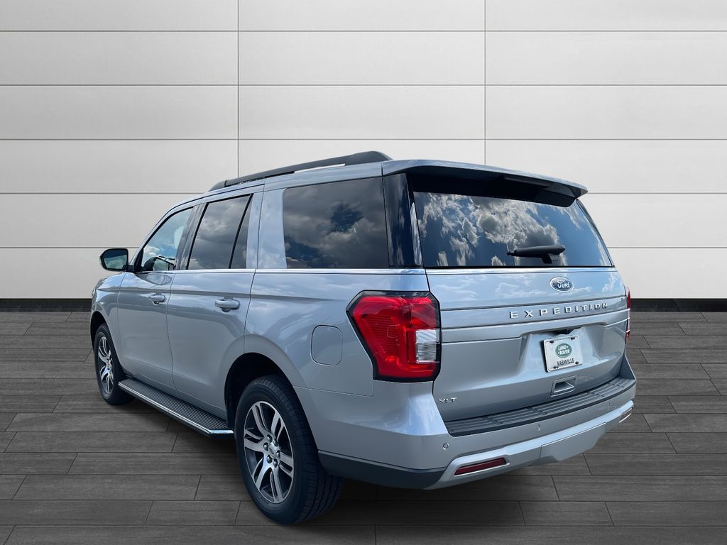 2023 Ford Expedition XLT photo 3