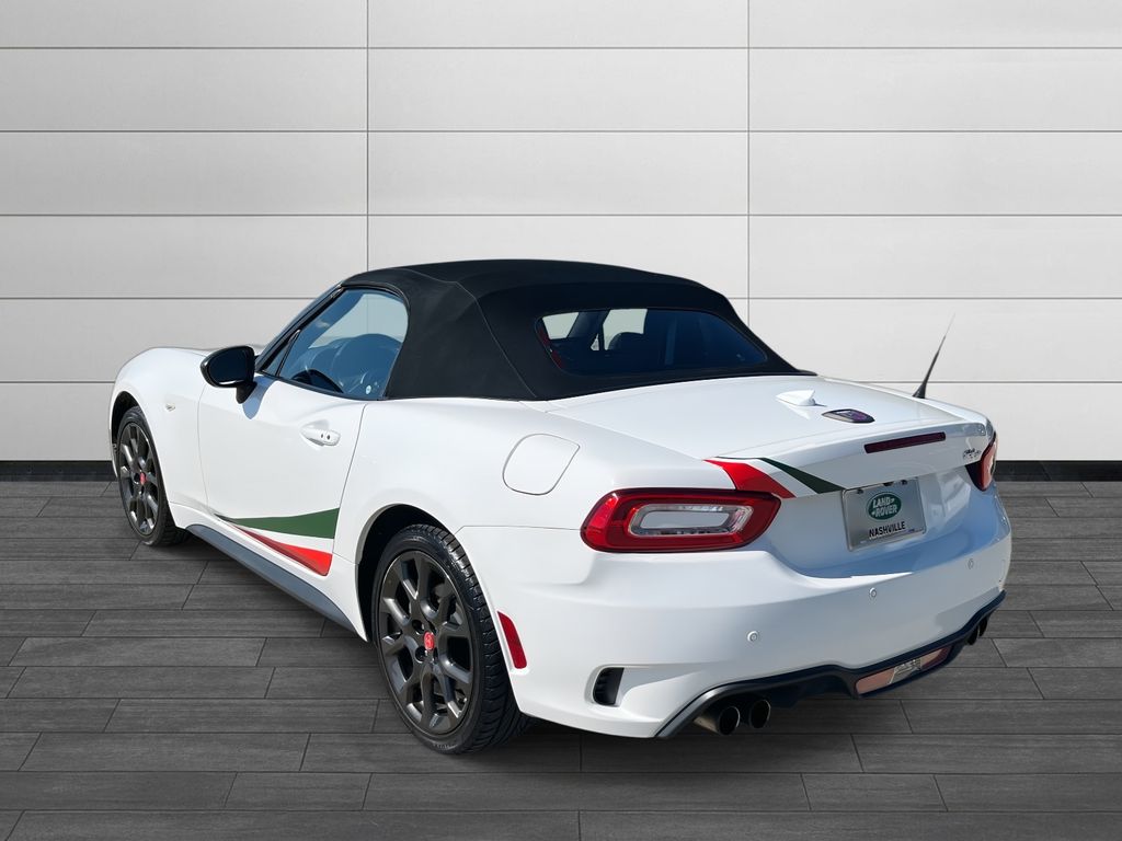 2018 Fiat 124 Spider Abarth photo 3