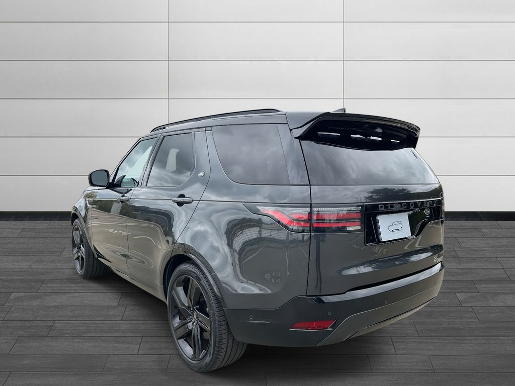2023 Land Rover Discovery HSE R-Dynamic photo 3