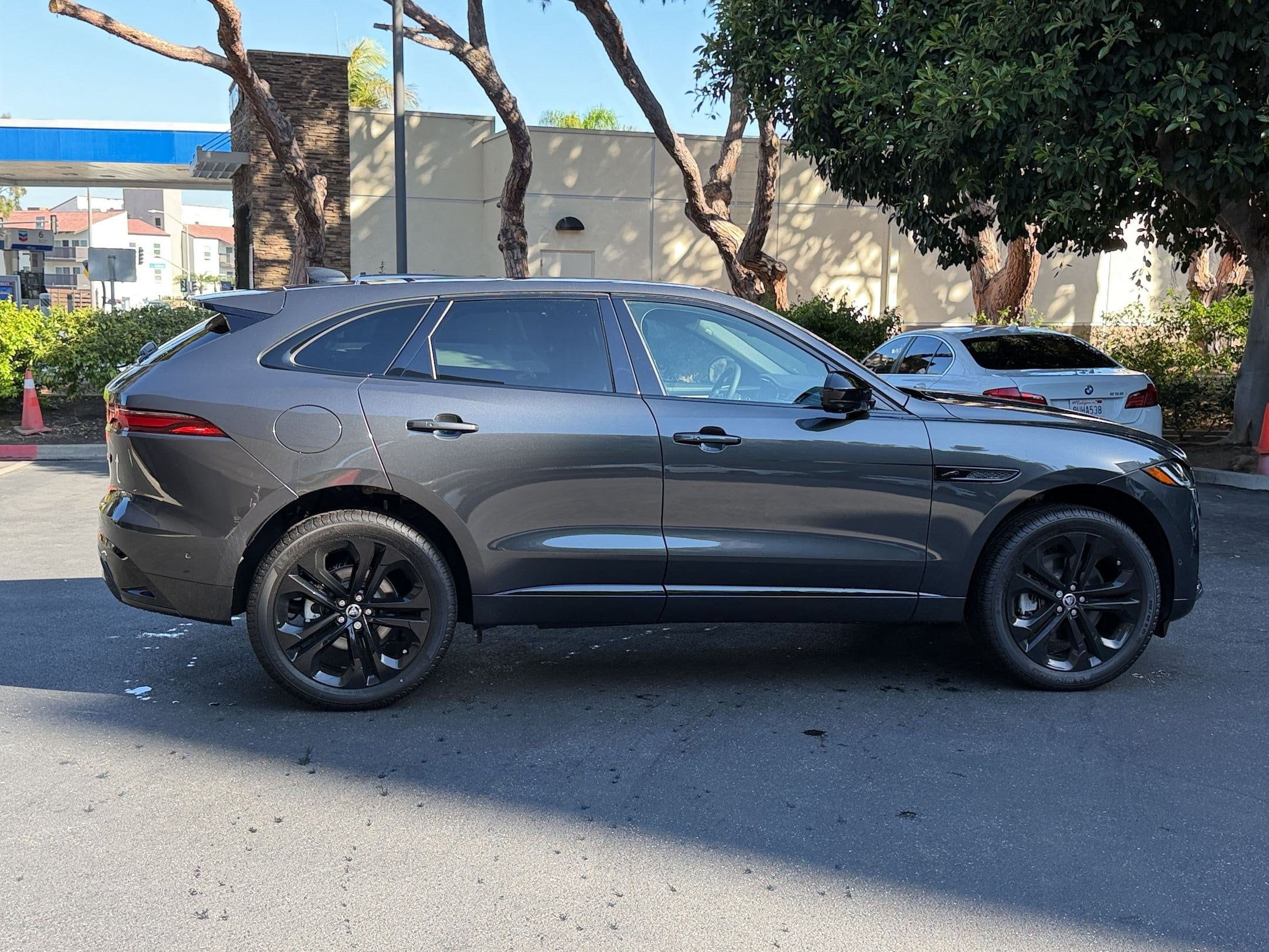 2026 Jaguar F-Pace R-Dynamic S - Photo 8