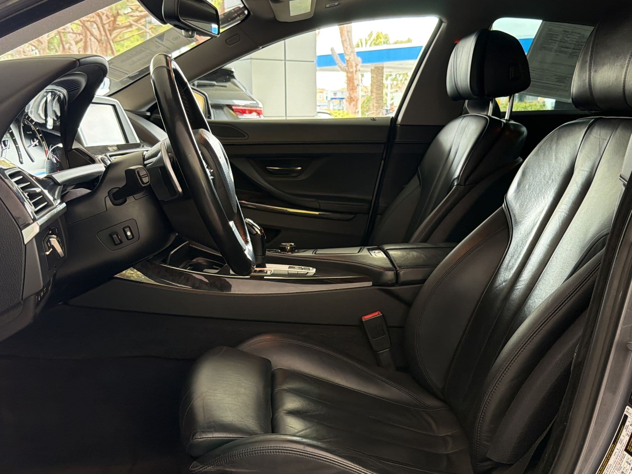 6 Series 640i Sedan