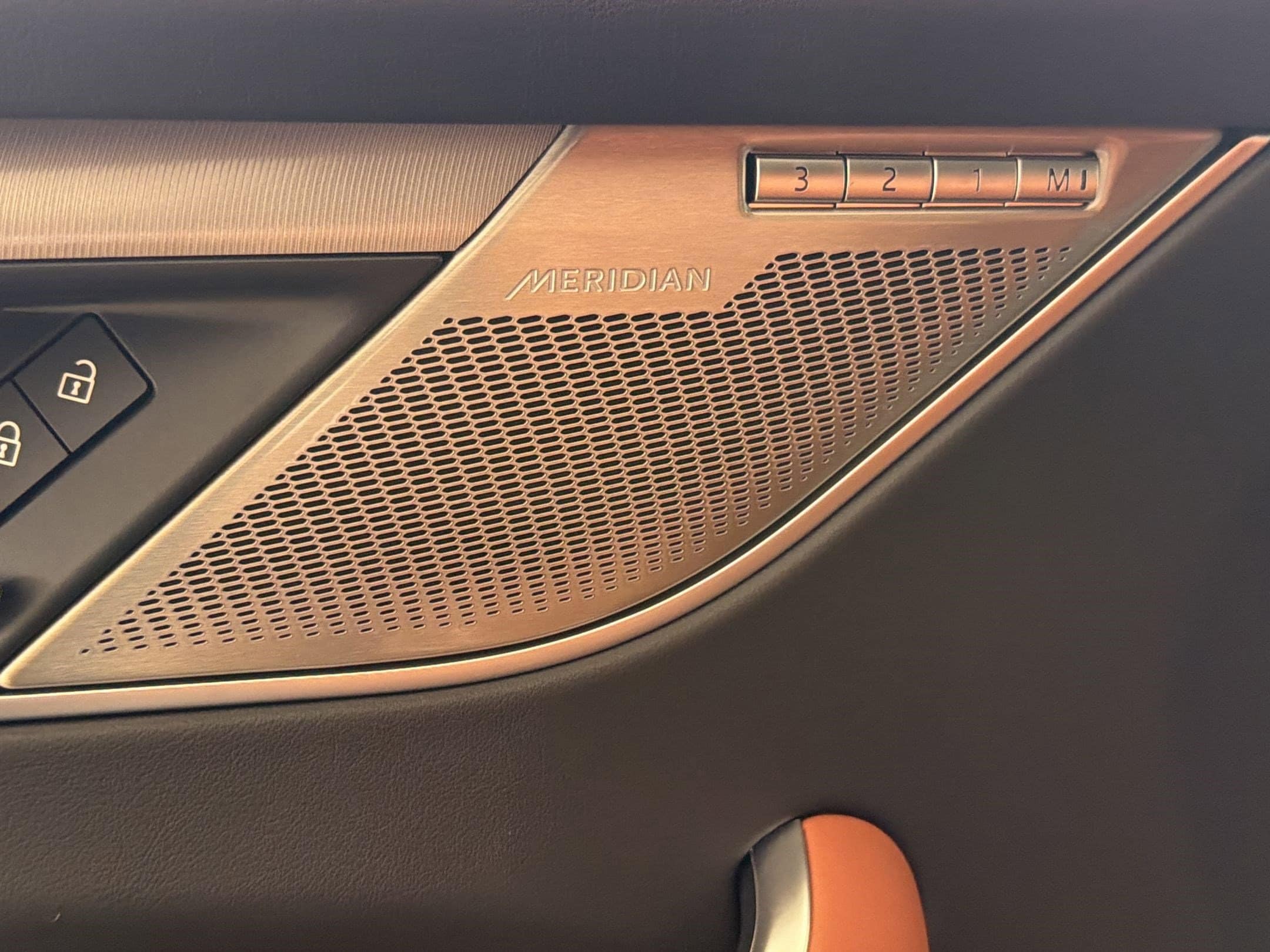 2026 Jaguar F-Pace R-Dynamic S - Photo 23