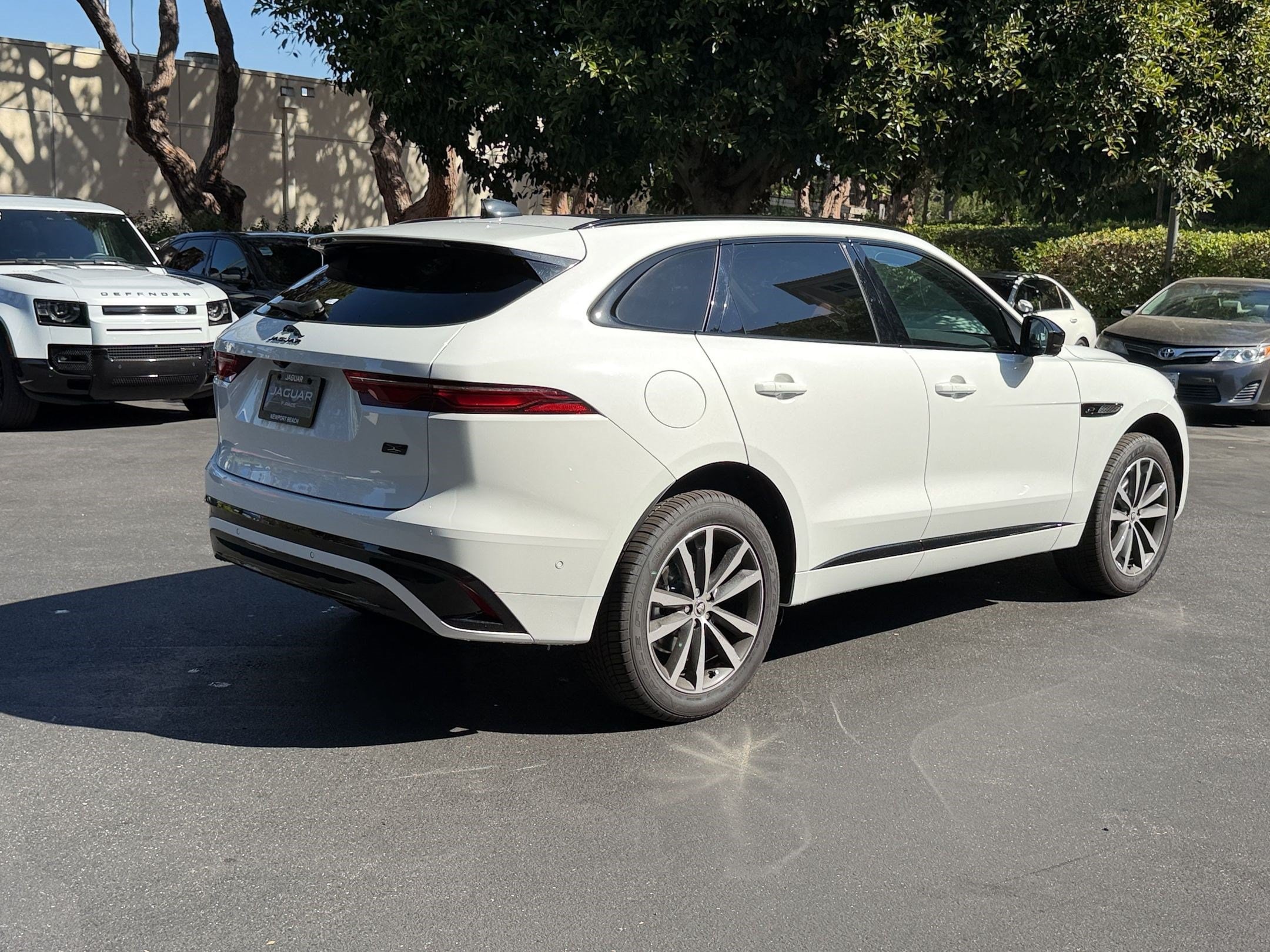 2026 Jaguar F-Pace R-Dynamic S - Photo 9