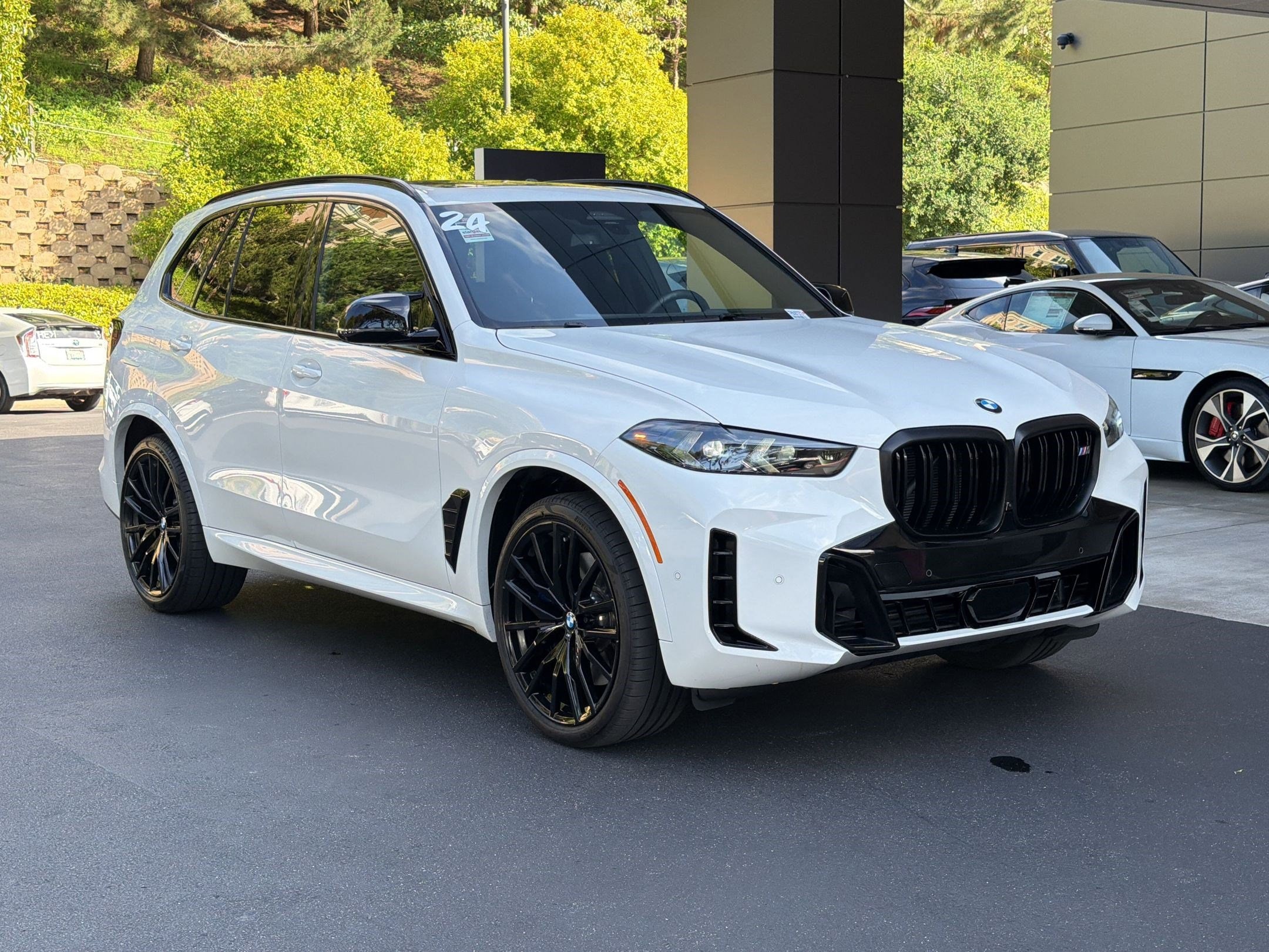 2024 BMW X5 M60i photo 6