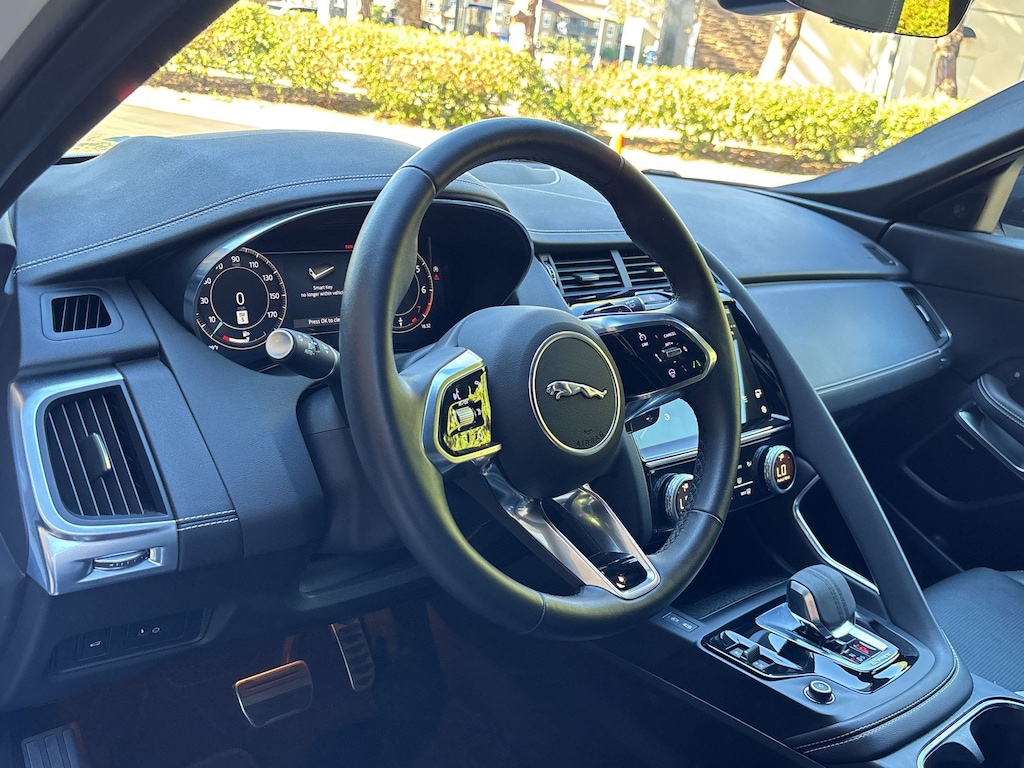 Certified 2024 Jaguar E-PACE R-Dynamic SE R-Dynamic SE P250 AWD