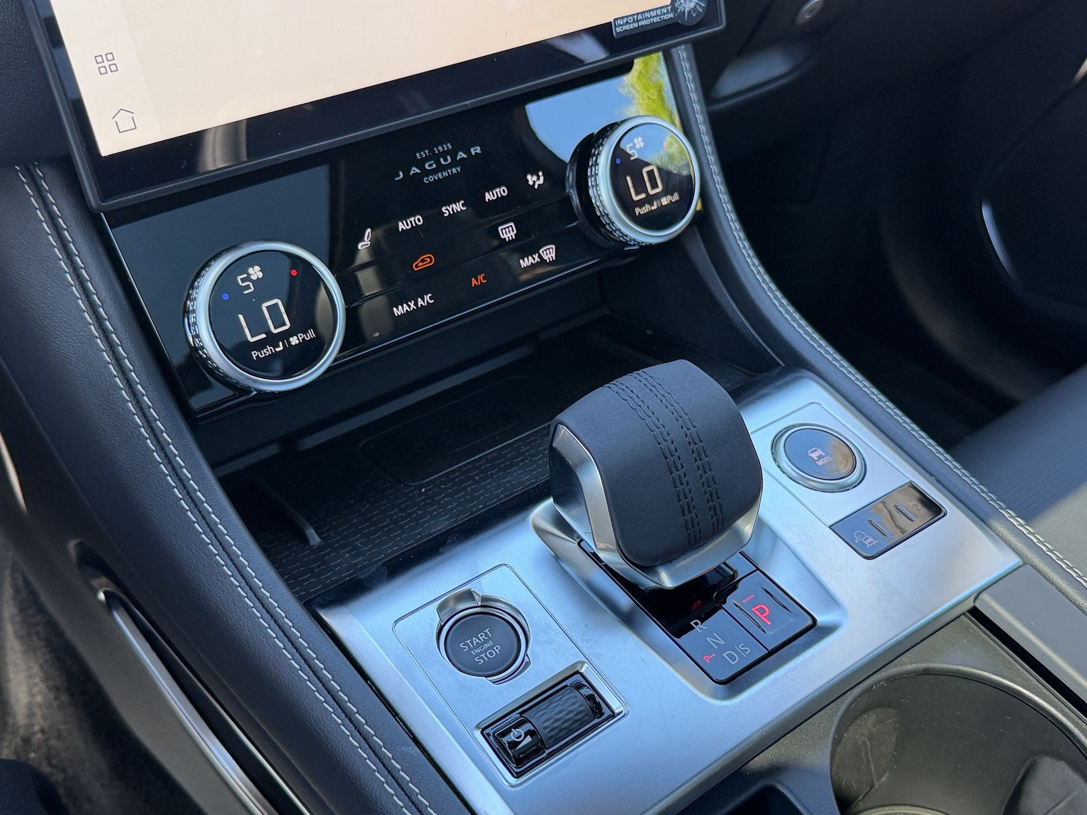 2026 Jaguar F-Pace R-Dynamic S - Photo 17