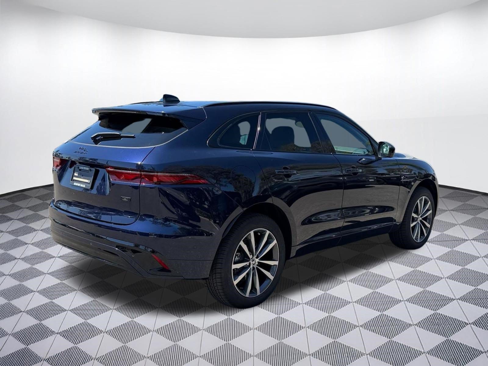 2026 Jaguar F-Pace R-Dynamic S - Photo 9