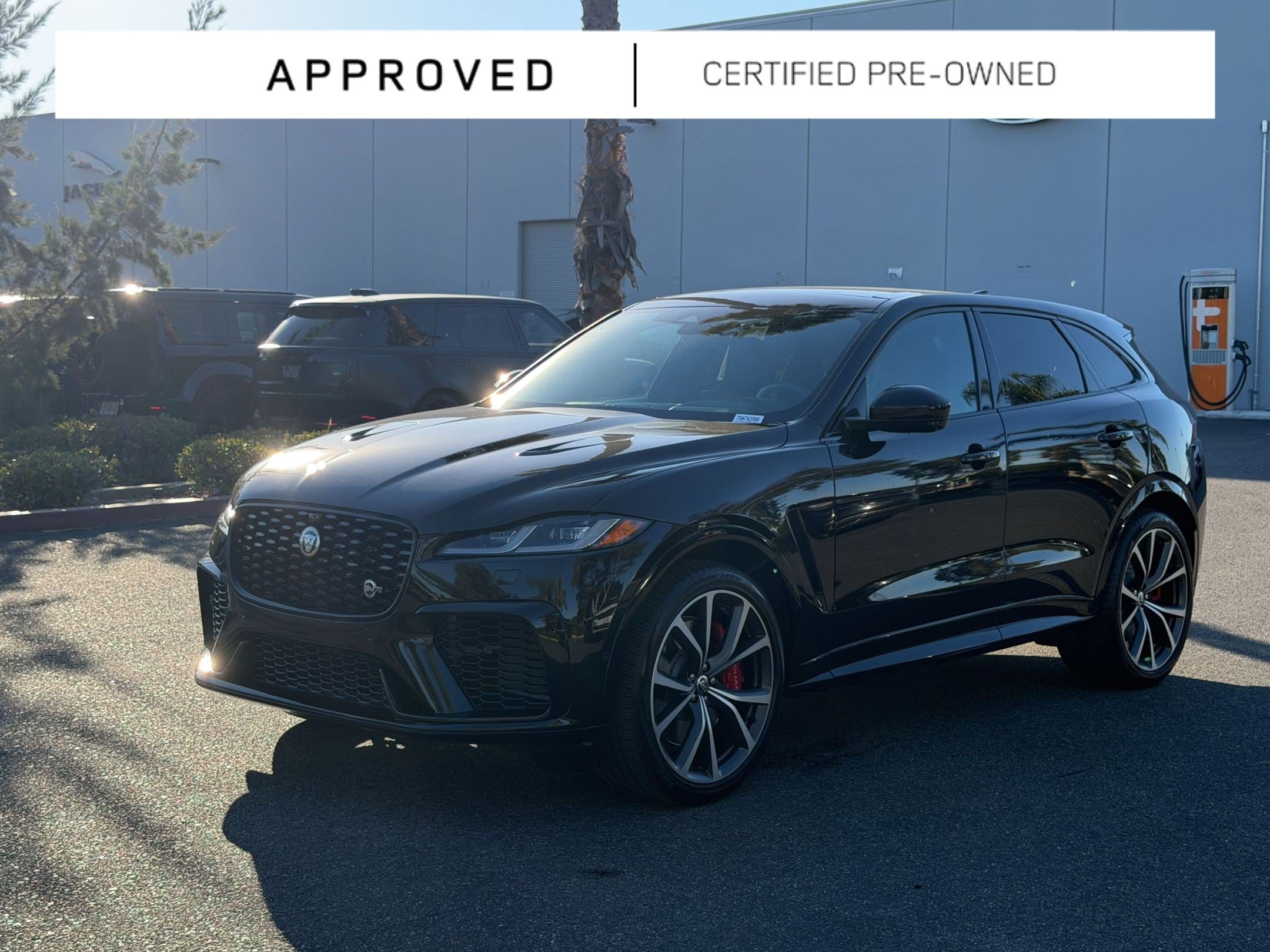 2025 Jaguar F-PACE SVR