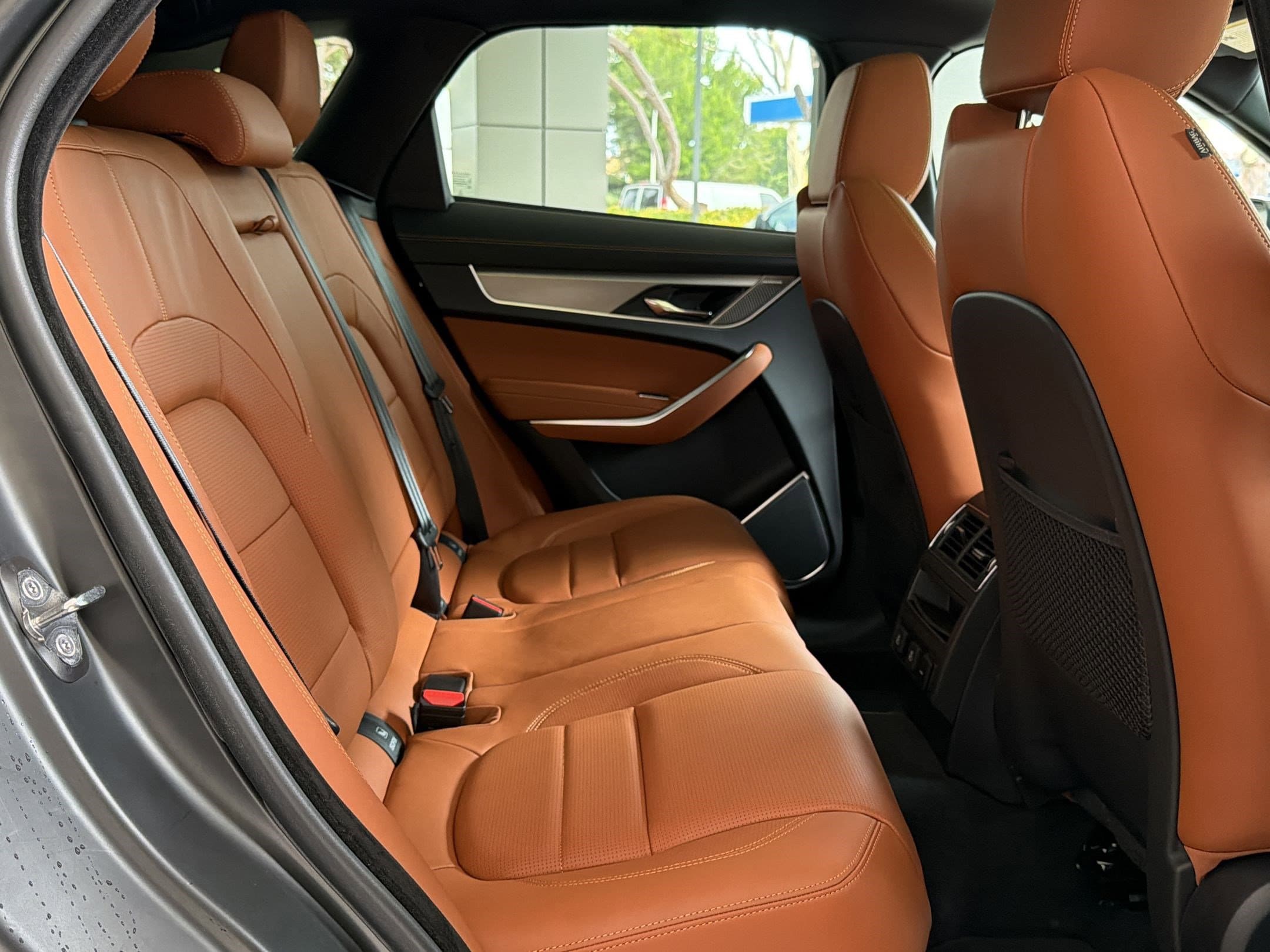 2026 Jaguar F-Pace R-Dynamic S - Photo 29