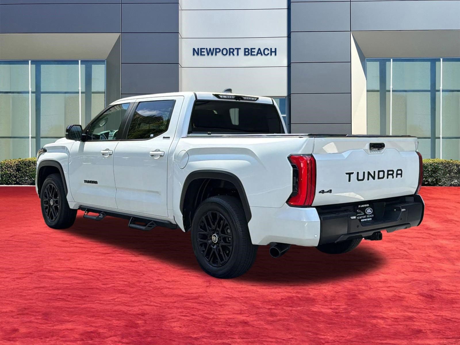 2024 Toyota Tundra 4WD Limited Hybrid photo 3