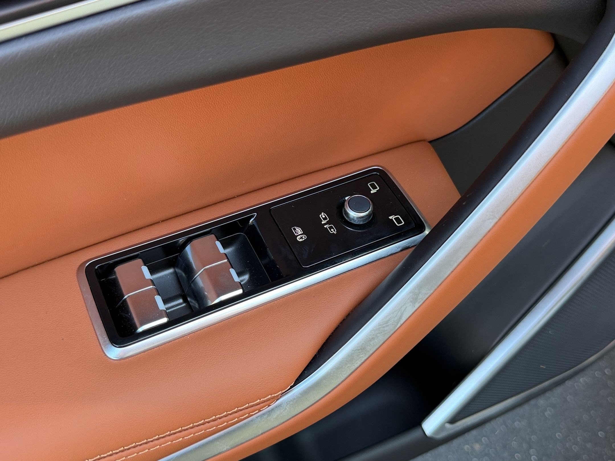 2026 Jaguar F-Pace R-Dynamic S - Photo 15