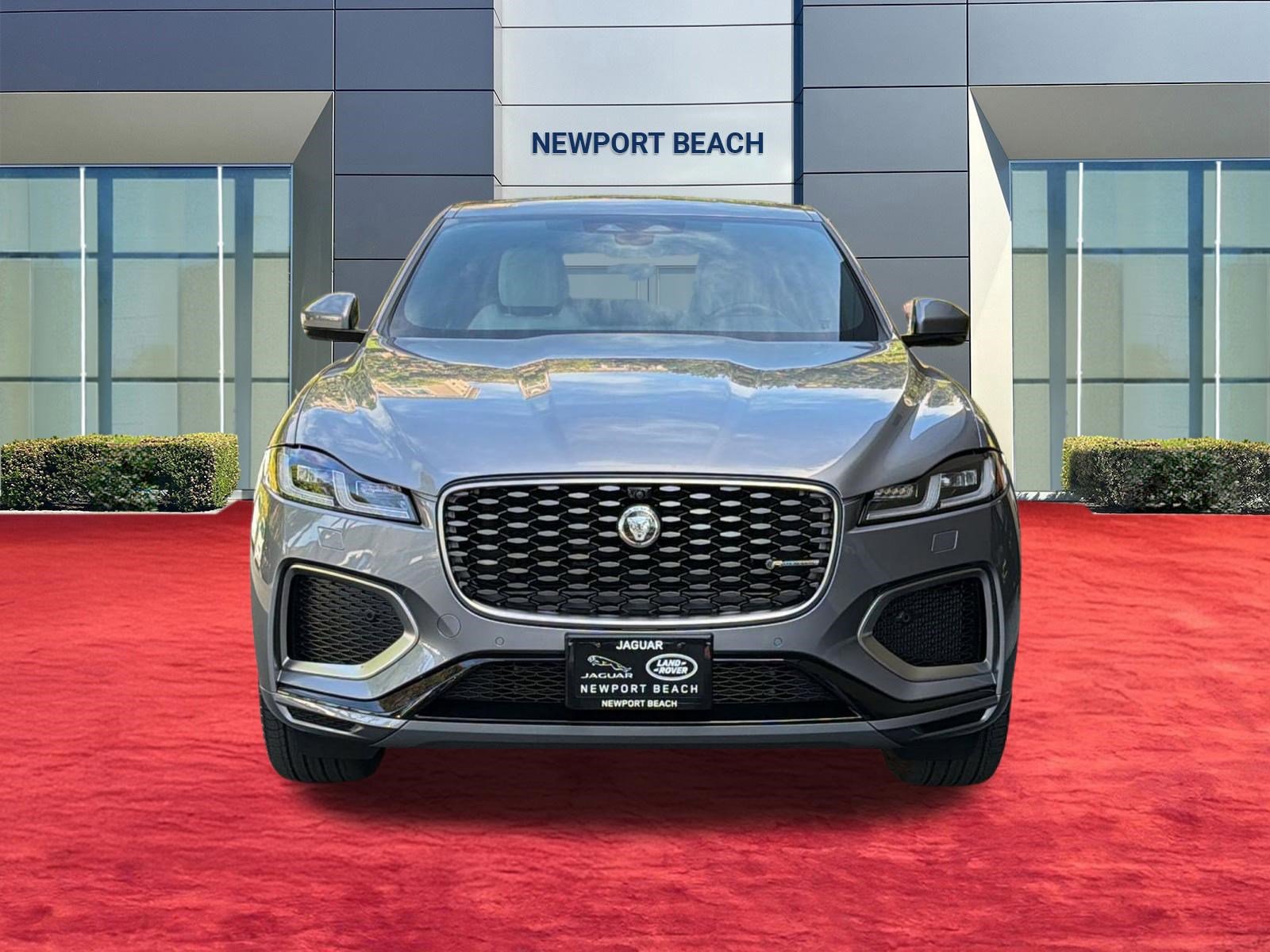 2025 Jaguar F-PACE R-Dynamic S photo 6