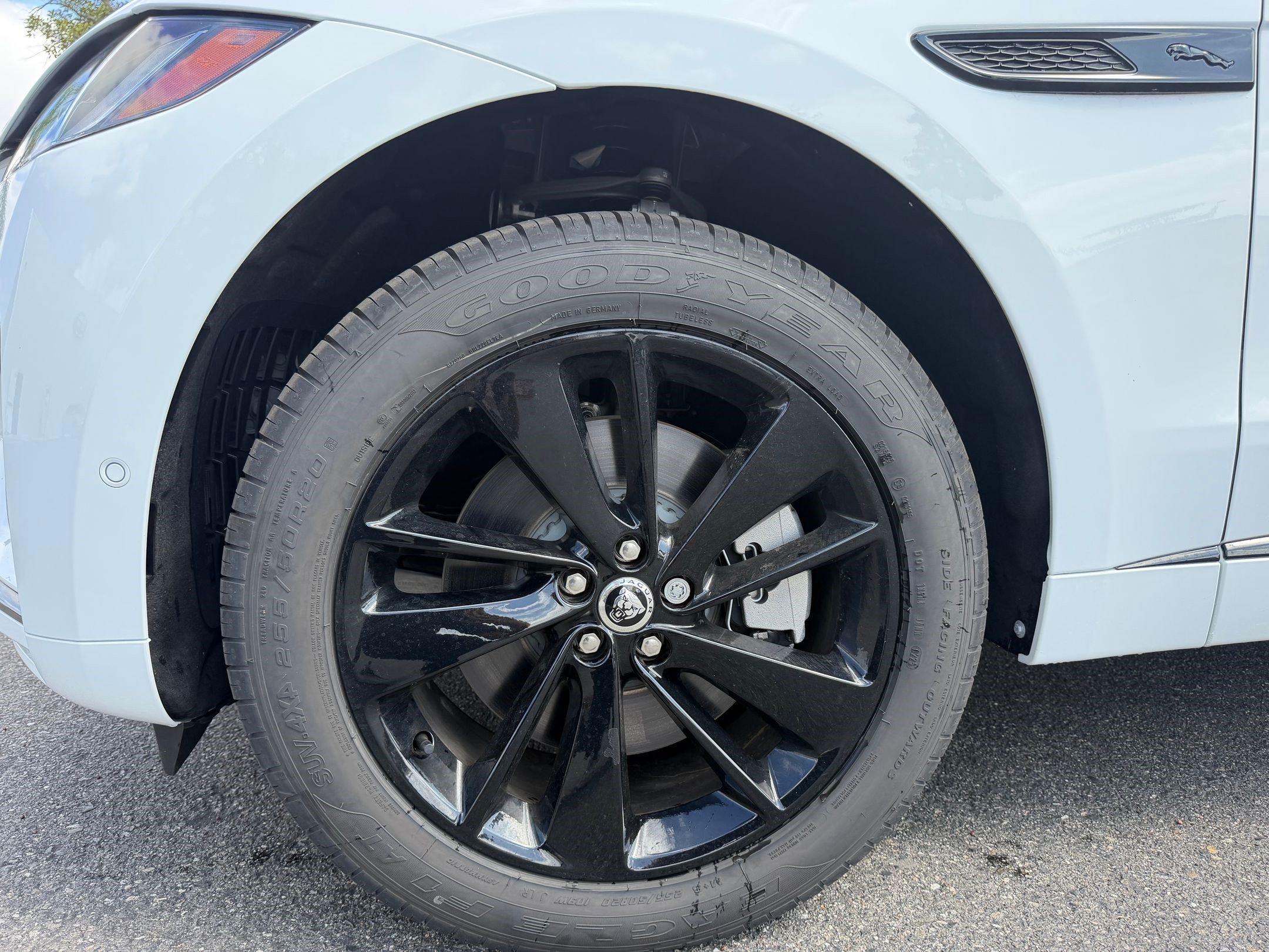 2026 Jaguar F-Pace R-Dynamic S - Photo 6