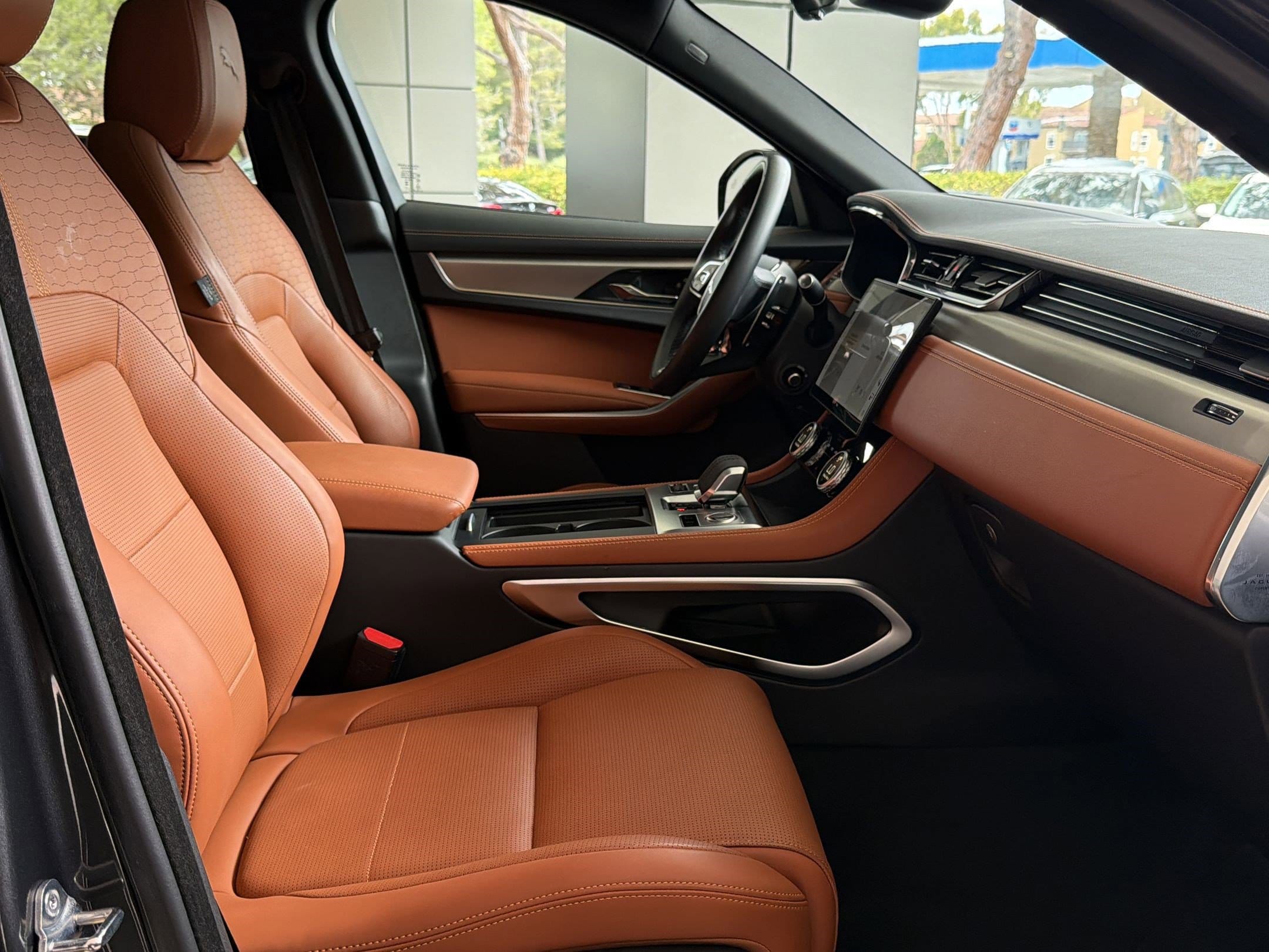 2026 Jaguar F-Pace R-Dynamic S - Photo 30