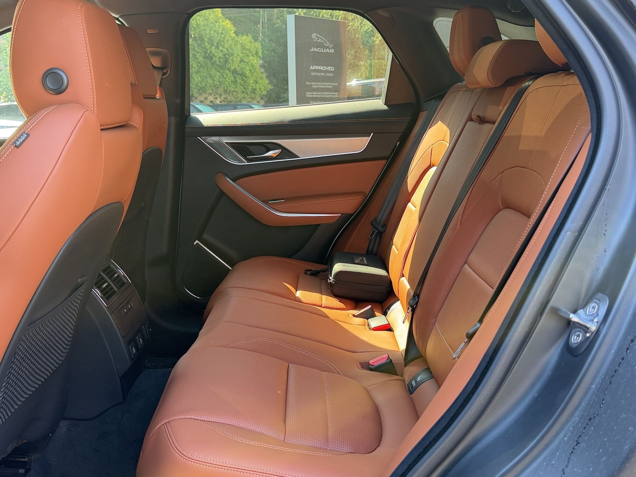 2026 Jaguar F-Pace R-Dynamic S - Photo 22