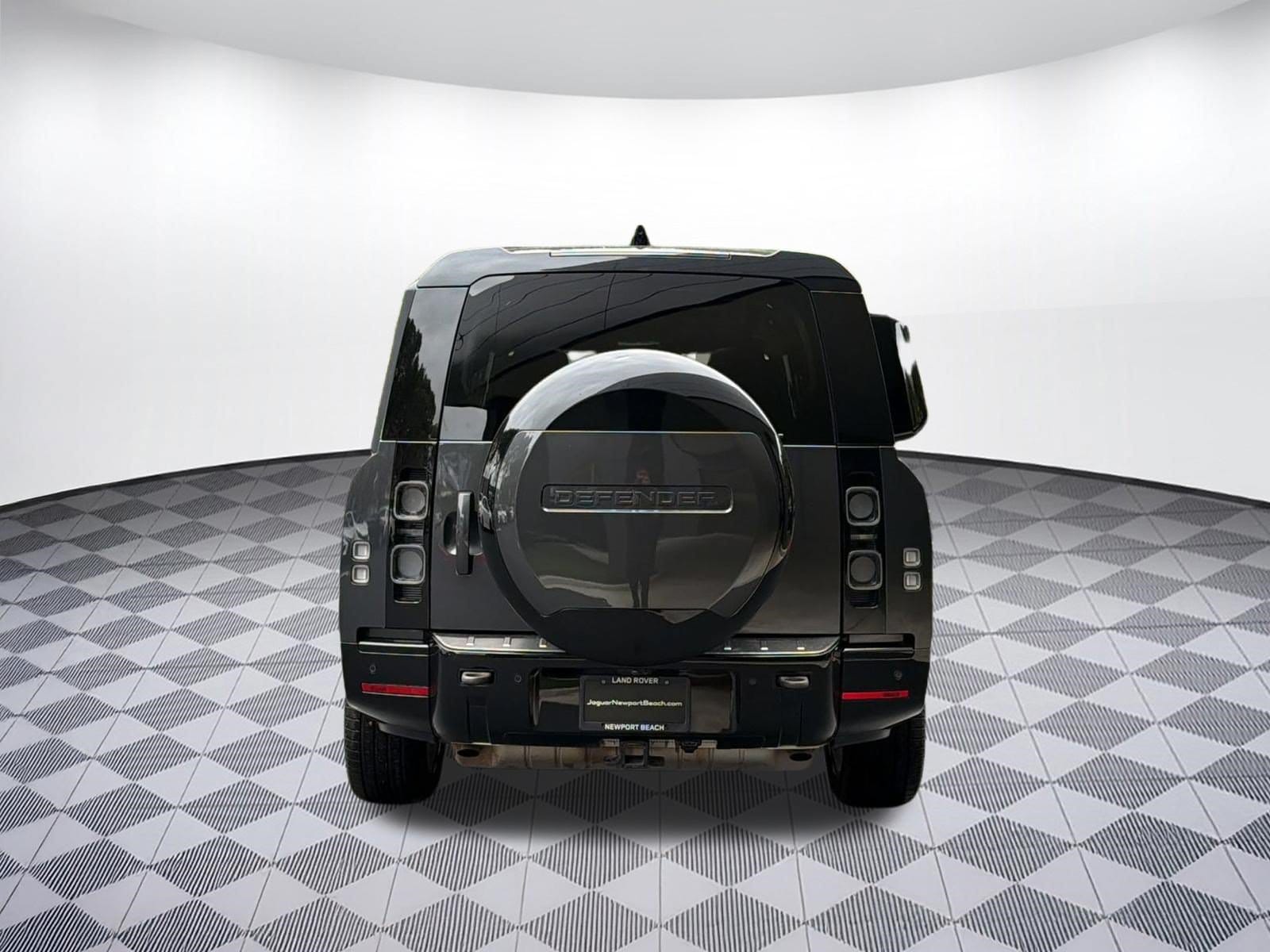 2024 Land Rover Defender X - Photo 10