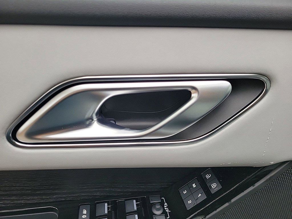 2025 Land Rover Range Rover Velar Dynamic HSE - Photo 18