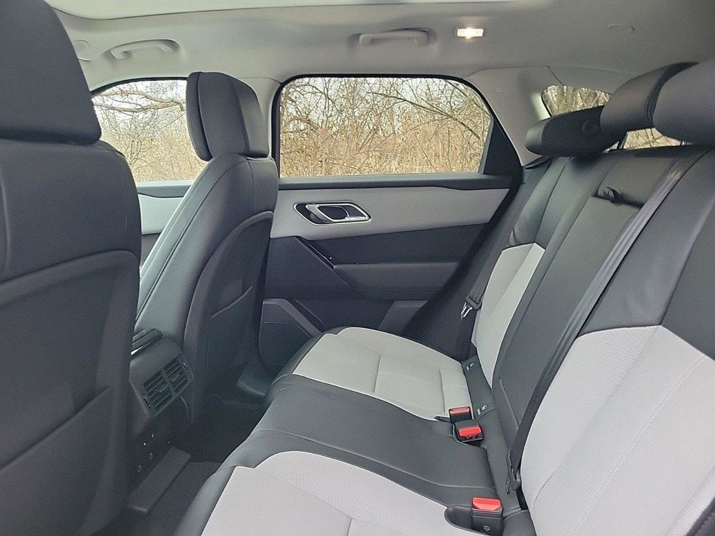 2025 Land Rover Range Rover Velar Dynamic HSE - Photo 11