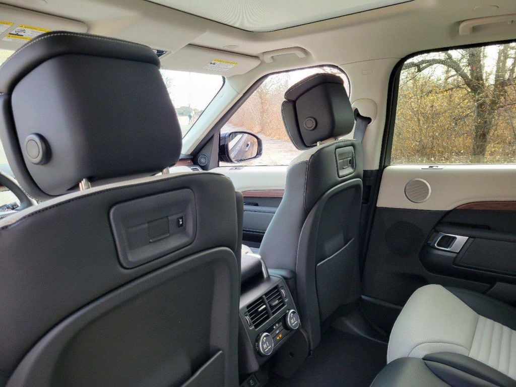 2025 Land Rover Discovery Dynamic SE - Photo 13