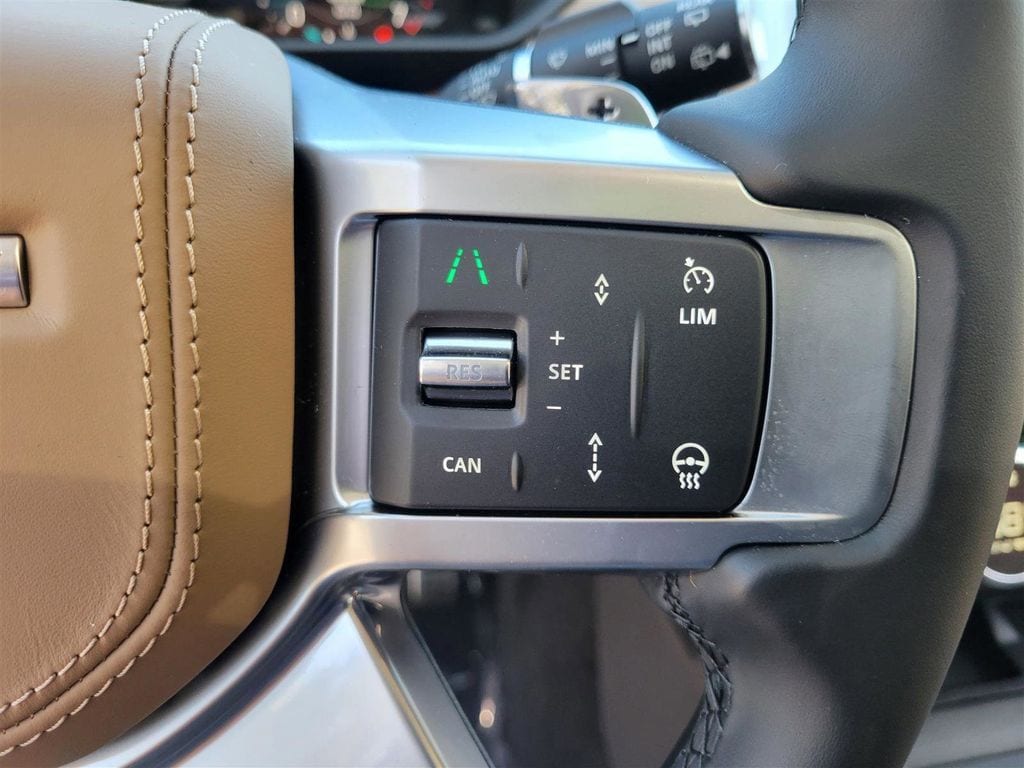 2025 Land Rover Discovery Metropolitan Edition - Photo 35