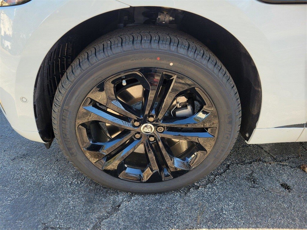 2026 Jaguar F-PACE P250 R-Dynamic S photo 3