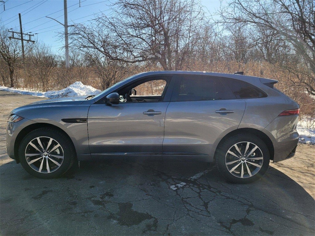 2025 Jaguar F-PACE P250 R-Dynamic S photo 2