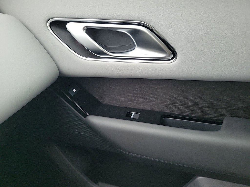 2025 Land Rover Range Rover Velar Dynamic HSE - Photo 24