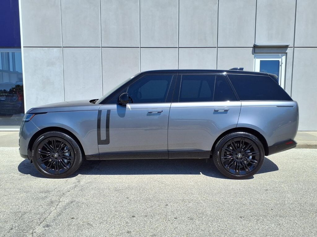 Used 2025 Land Rover Range Rover SE SUV