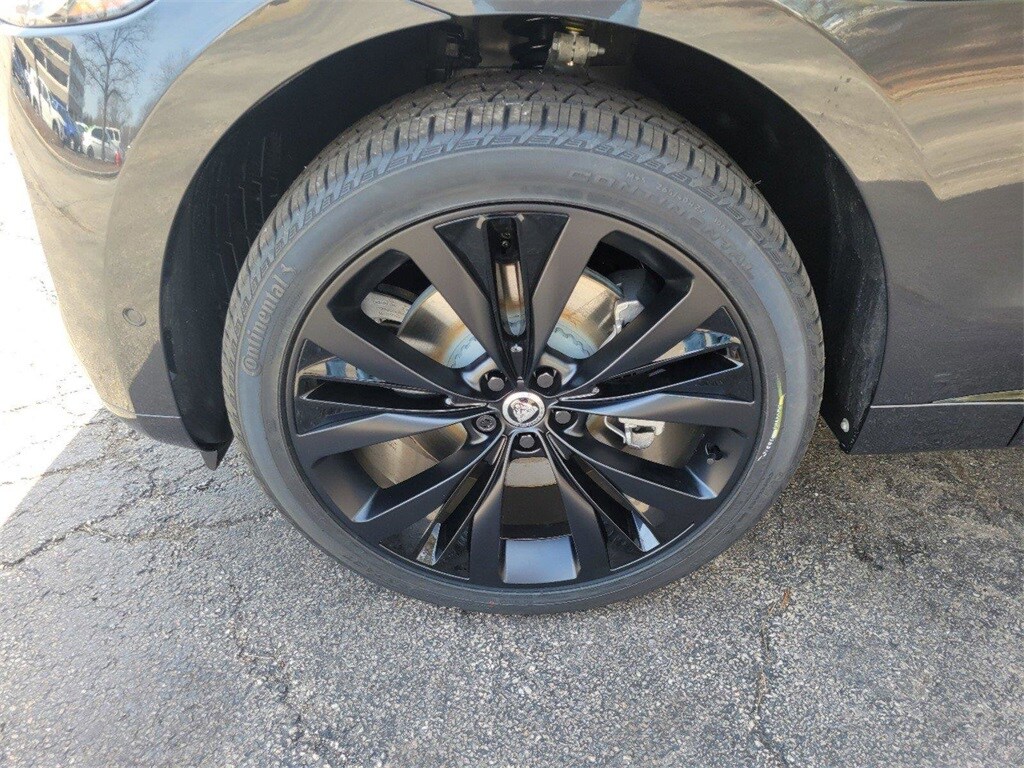 2026 Jaguar F-PACE P400 R-Dynamic S photo 3