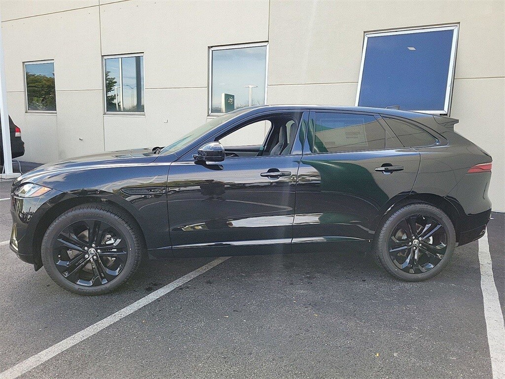 Certified 2024 Jaguar F-PACE R-Dynamic S with VIN SADCT2EX9RA726523 for sale in Northfield, IL